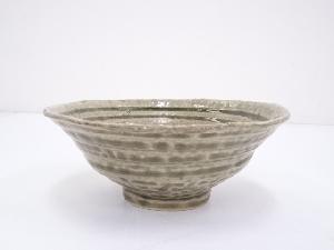 作家物　灰釉茶碗